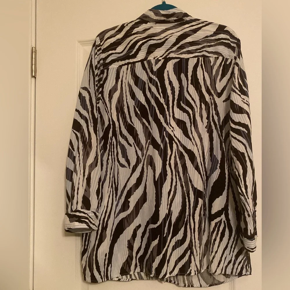 CHICOS BLOUSE LONG SLEEVE - Picture 4 of 10